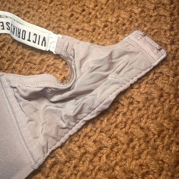 Victoria’s Secret women’s unlined bra size 34DD GREY. - Picture 6 of 9